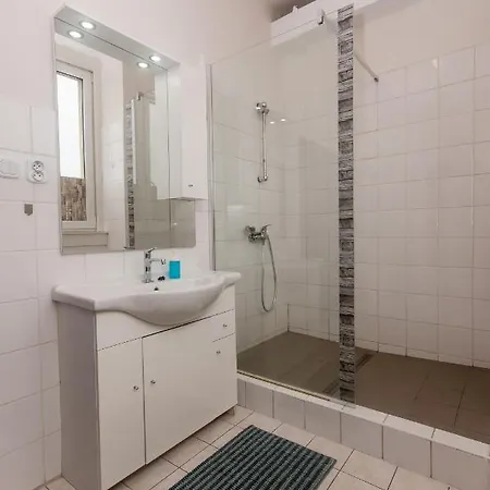 Hostel Favorit Týn nad Vltavou